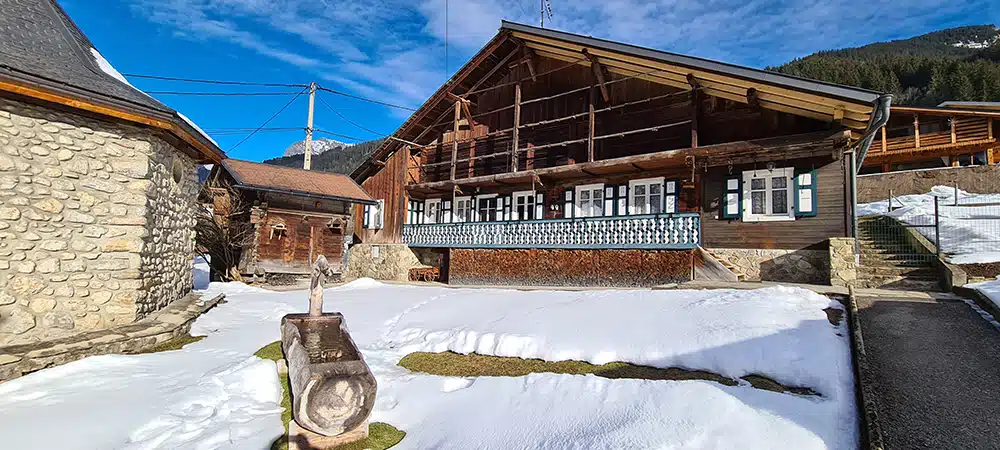 Habitat traditionnel de la vallée d'Abondance. 