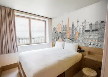 EasyHotel