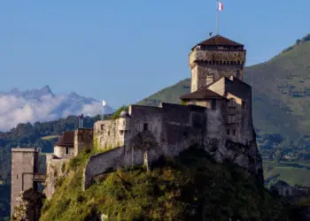 Château Fort © P. Vincent-OT Lourdes