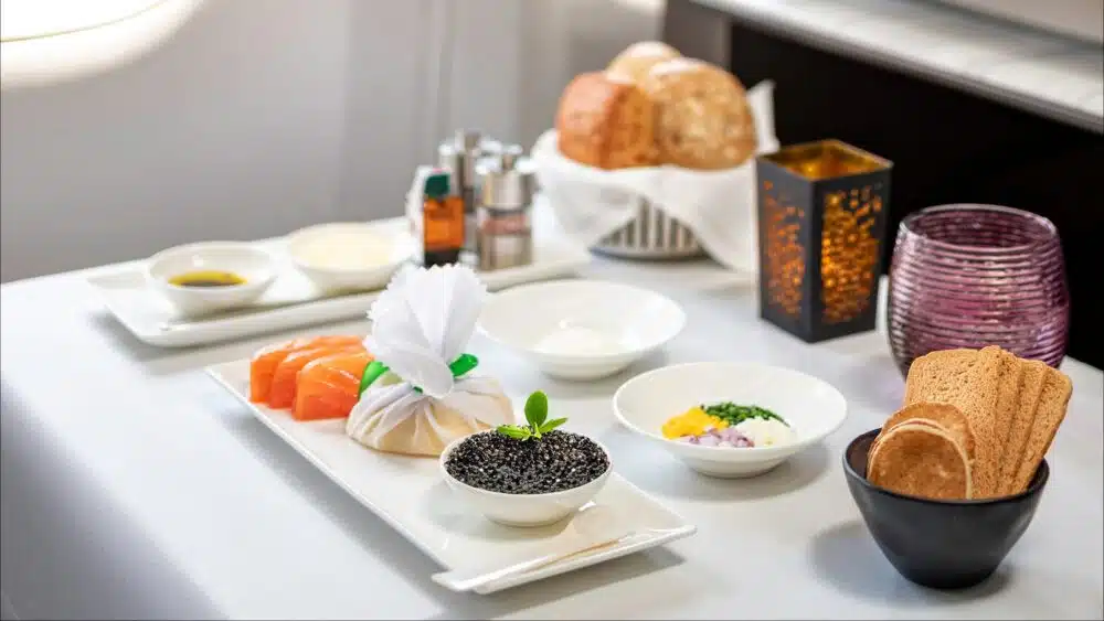 CAVIAR BC SERVICE  B777; QATAR AIRWAYS; HIA