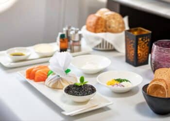 CAVIAR BC SERVICE B777; QATAR AIRWAYS; HIA