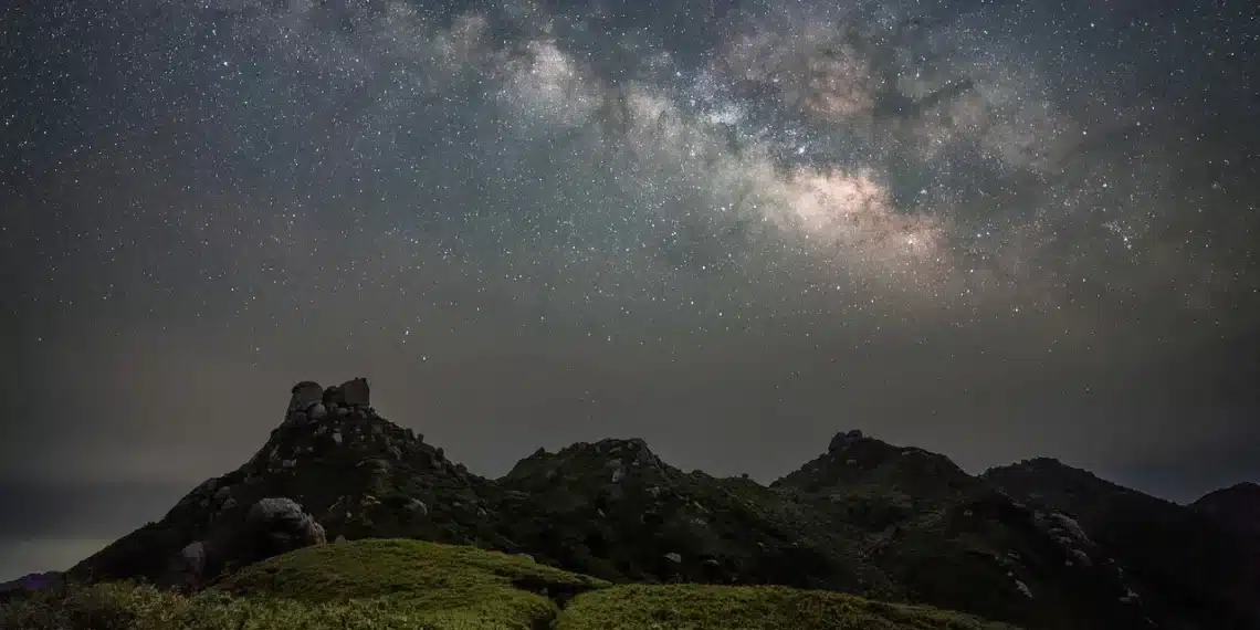 ciel nuit montagne